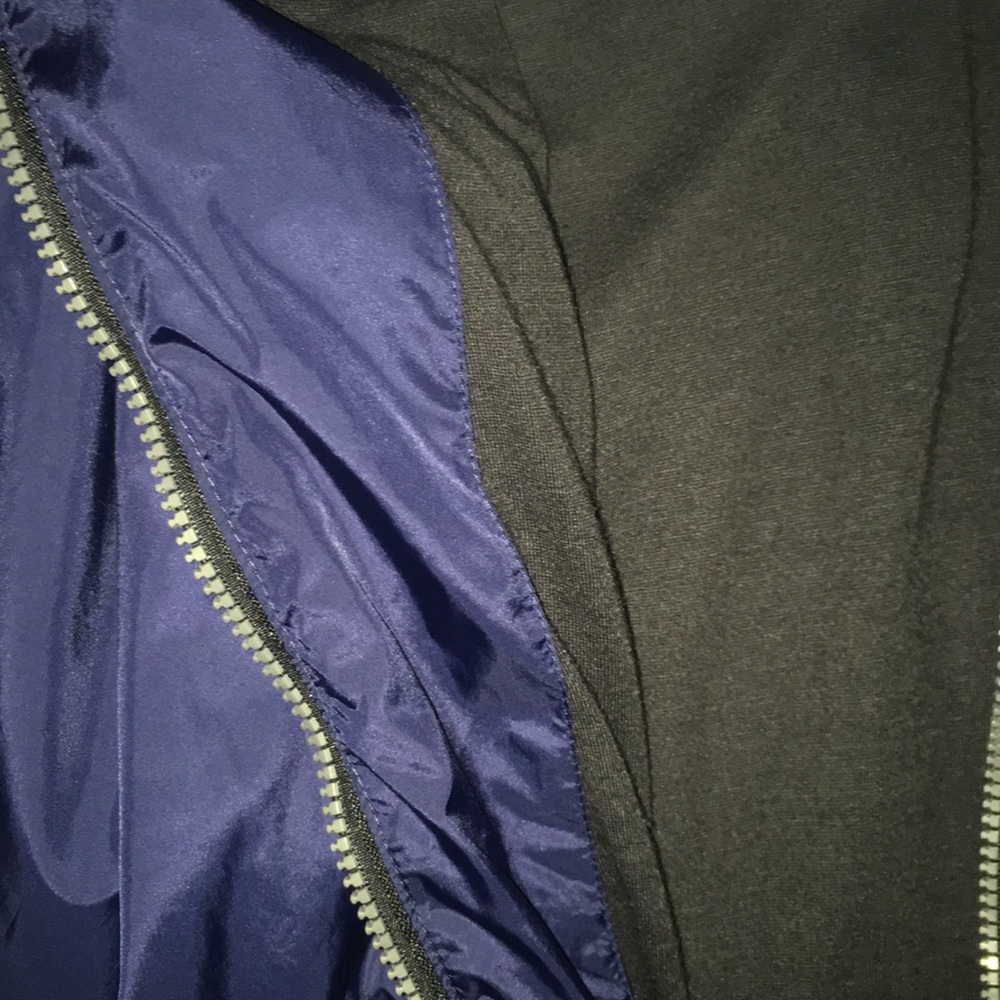 Sovereign Code LA Windbreaker - Picture 4 of 4